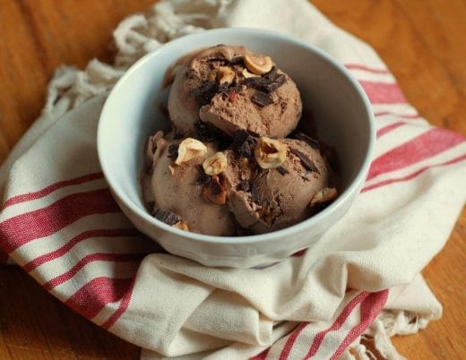 Healthy_Vegan_Chocolate_Hazelnut_Ice_Cream